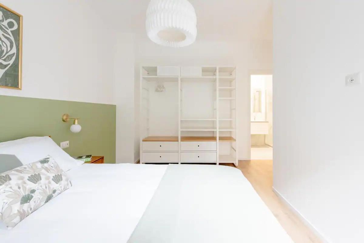 Luxury 2 Bedroom Apartament, Close To San Siro, Fiera And 10 Min Metro To Duomo Mediolan Zewnętrze zdjęcie