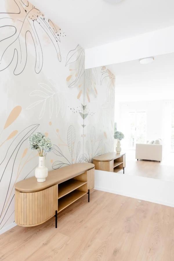 Luxury 2 Bedroom Apartament, Close To San Siro, Fiera And 10 Min Metro To Duomo Mediolan Zewnętrze zdjęcie