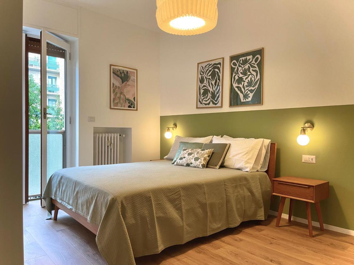 Luxury 2 Bedroom Apartament, Close To San Siro, Fiera And 10 Min Metro To Duomo Mediolan Zewnętrze zdjęcie